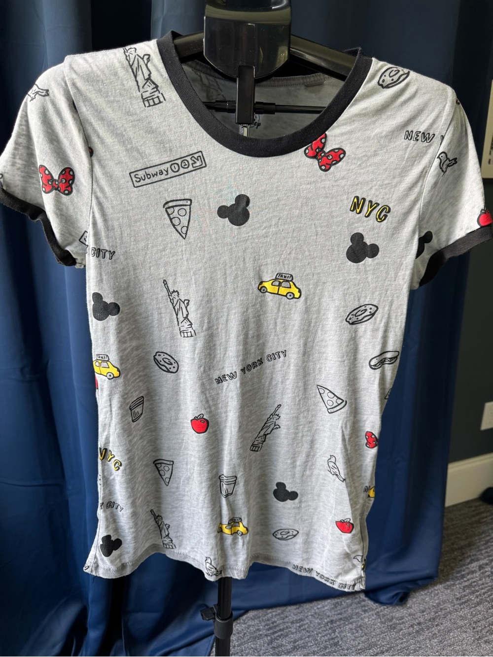 Disney Grey NYC Print Vintage-Look Short Sleeve Shirt NWOT Women’s Medium